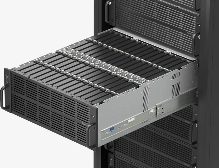 Synology HD6500 HD6500, 64GB RAM reg ECC, 2x RJ-45 10GBase-T, 2x RJ-45 1000Base-T, 4HE