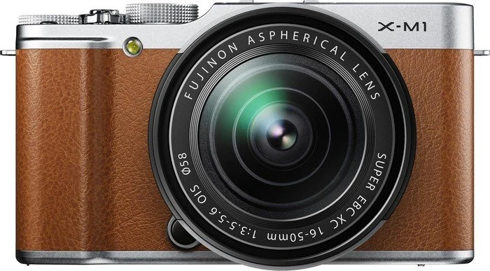 Fujifilm X-M1 braun mit Objektiv Fujinon XF 18-55mm 2.8-4.0 R LM OIS