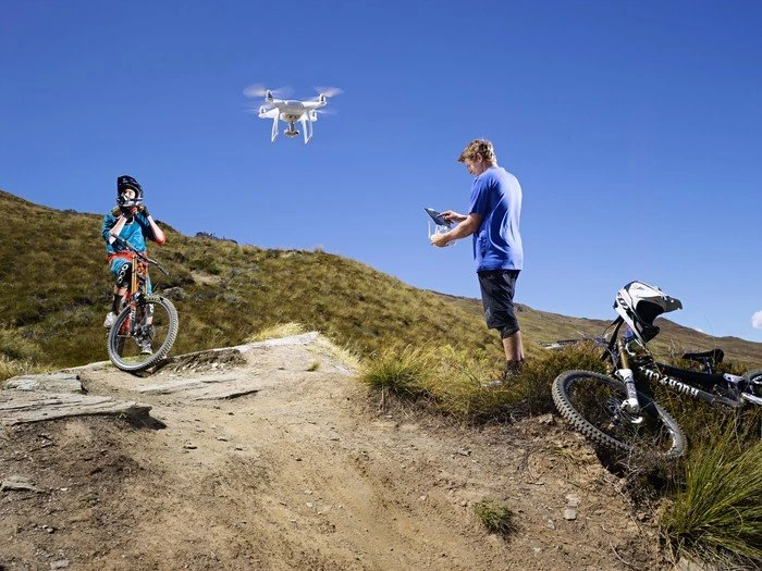 DJI Phantom 4