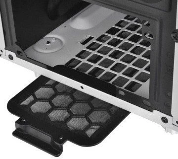Thermaltake Overseer RX-I Snow Edition, Acrylfenster