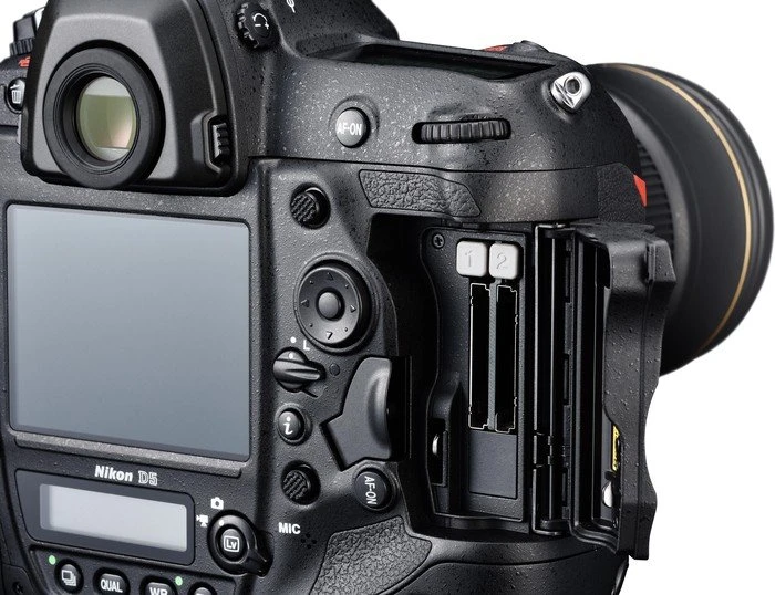 Nikon D5 XQD Body