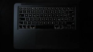 Apple MacBook Air 13.3" silber, Core 2 Duo, 2GB RAM, 80GB HDD, DE
