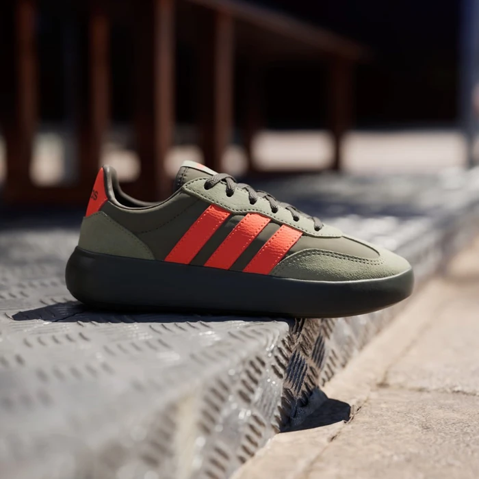 adidas Barreda Decode olive strata/impact orange/tent green (Junior)