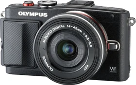 Olympus PEN E-PL6 schwarz mit Objektiv M.Zuiko digital ED 14-42mm 3.5-5.6 EZ