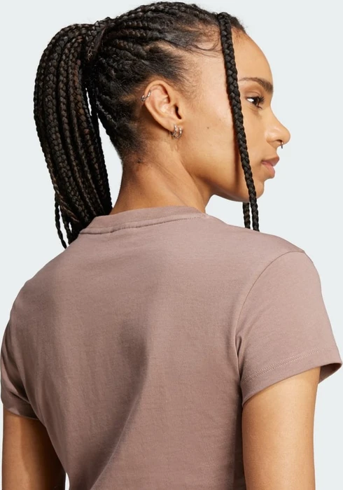 adidas Essentials Slim T-Shirt kurzarm trace brown (Damen)