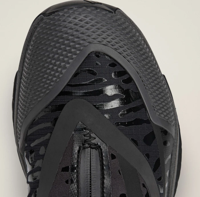 adidas Stella McCartney X Terrex Free Hiker GTX core black/utility black/almond milk/smc (Damen)