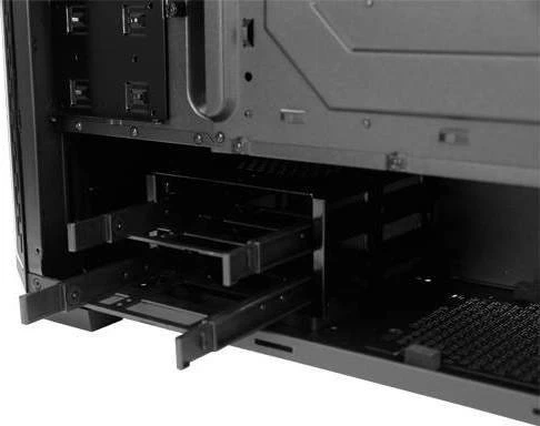 Antec P7 Silent, schallgedämmt