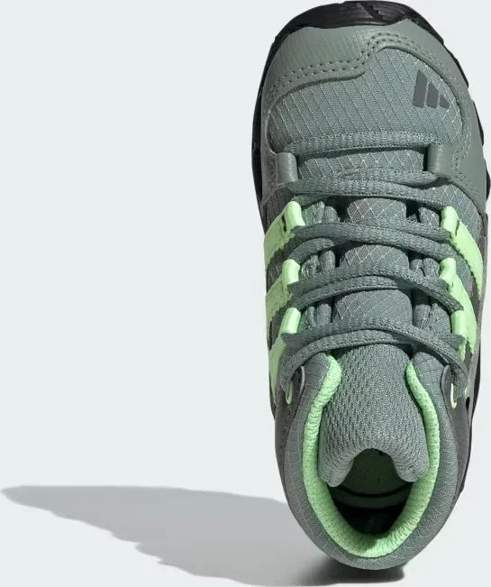 adidas Terrex Mid GTX silver green/green spark/grey four (Junior)