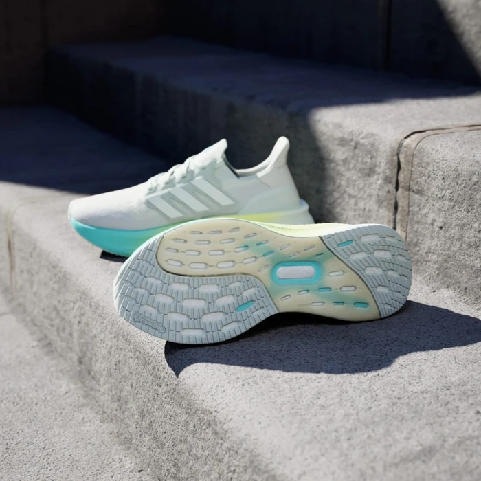 adidas Ultraboost 5 linen green/crystal jade/pulse lime
