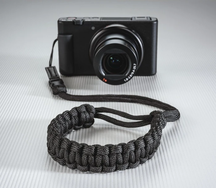 Hama Braid 20 Handschlaufe schwarz