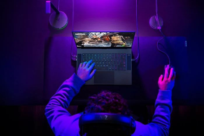 Razer Blade 15 Advanced Edition (Early 2021) - QHD/240Hz, Core i7-10875H, 32GB RAM, 1TB SSD, GeForce RTX 3080, EU