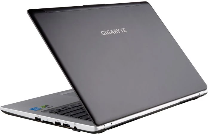 GIGABYTE P34G v2, Core i7-4710HQ, 8GB RAM, 128GB SSD, 1TB HDD, GeForce GTX 860M, DE