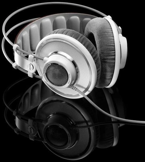AKG K701