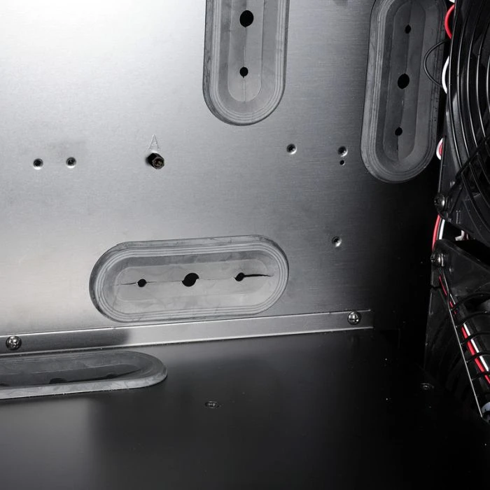 Lian Li TYR PC-X2000FN schwarz, schallgedämmt