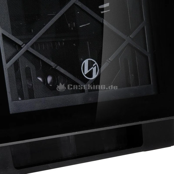 Lian Li Alpha 330X schwarz, Glasfenster