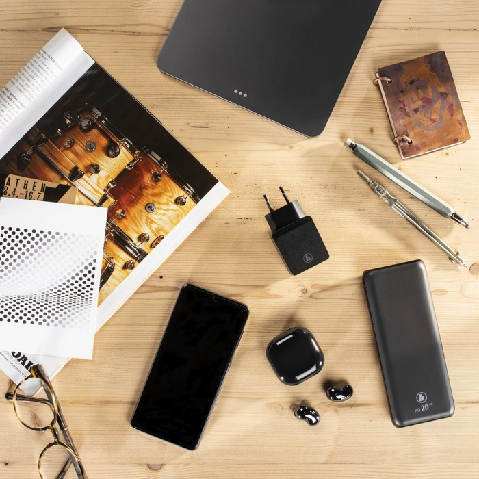 Hama Ladegerät Power Delivery (PD)/Qualcomm 25W schwarz