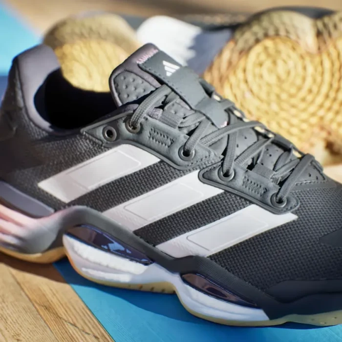 adidas Stabil 16 Indoor core black/zero metalic/aurora black (Damen)