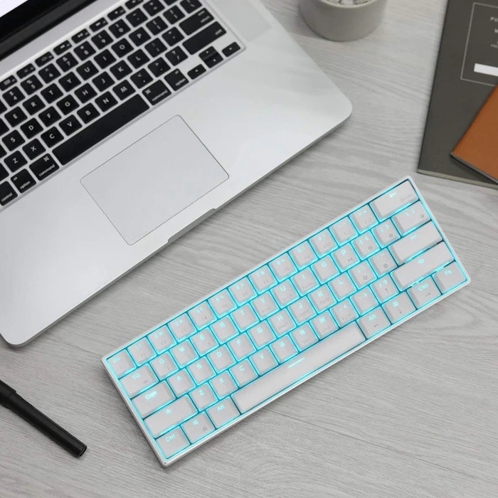 RK Royal Kludge RK61 60% Wireless, weiß, LEDs blau, hot-swap, RK BLUE, USB/Bluetooth, US