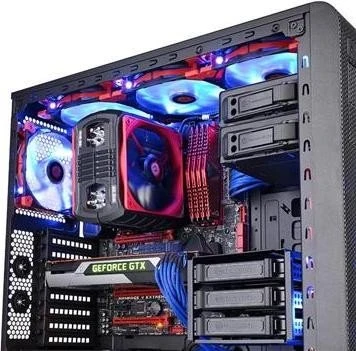Thermaltake Core V31, Acrylfenster