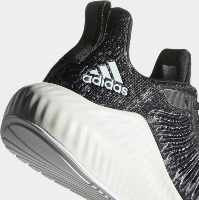 adidas Alphabounce+ Run Parley core black/linen green/ftwr white (Damen)