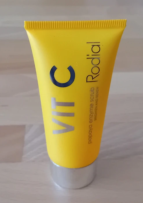 Rodial Vit C Papaya Enzyme Scrub Gesichtspeeling, 20ml