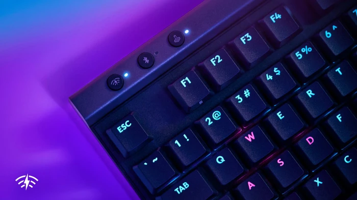 Logitech G515 Lightspeed TKL, schwarz, GL LINEAR, USB/Bluetooth, DE