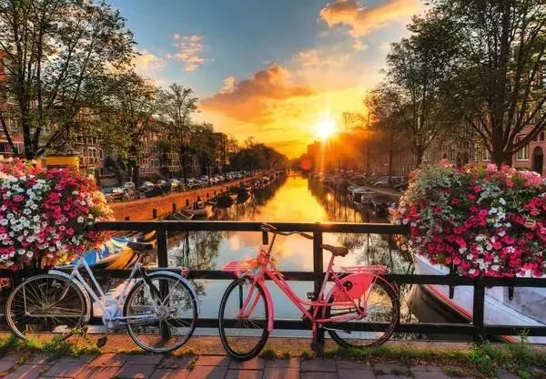 Ravensburger Feel Well & Puzzle Fahrräder in Amsterdam