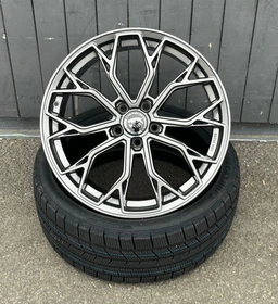 Damina Performance DM18 8.5x20 5/112 ET45 (verschiedene Farben)
