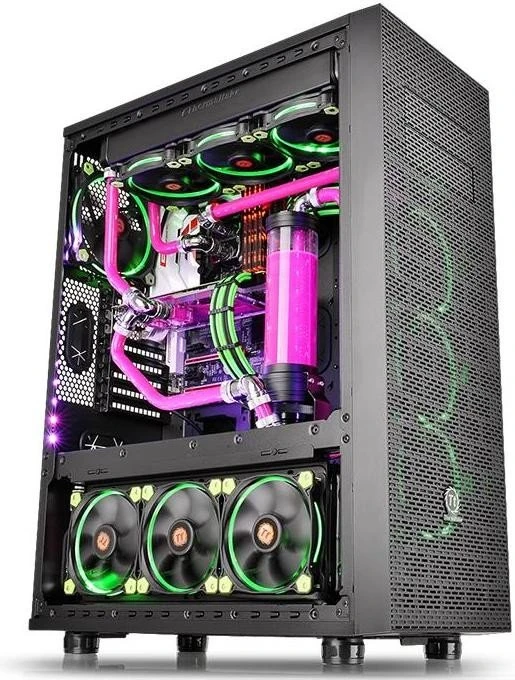 Thermaltake Core X71, Acrylfenster