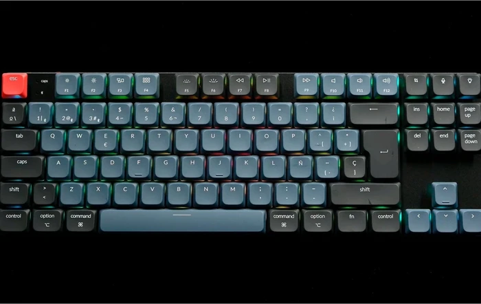 Keychron K1 Pro, schwarz/blau, LEDs RGB, hot-swap, Gateron LOW PROFILE 2.0 RED, USB/Bluetooth, DE