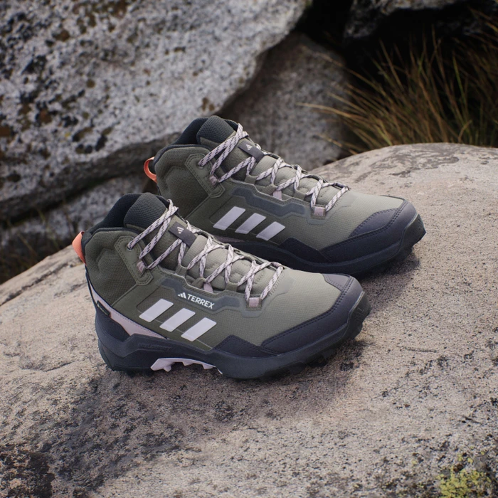adidas Terrex AX4 Mid GTX olive strata/silver dawn/preloved fig (Damen)