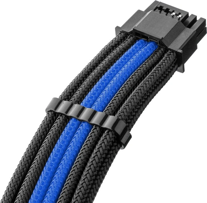 CableMod C-Series Pro ModMesh, 12V-2x6 Kabel, StealthSense, Corsair Type 5, 16-Pin PCIe Stecker auf 16-Pin PCIe 5.1 12V-2x6 Stecker, Adapterkabel, 90°, schwarz/blau, 65cm