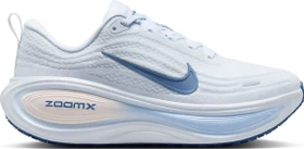 Nike Vomero Plus white/aluminum/football grey/mystic navy (Damen)