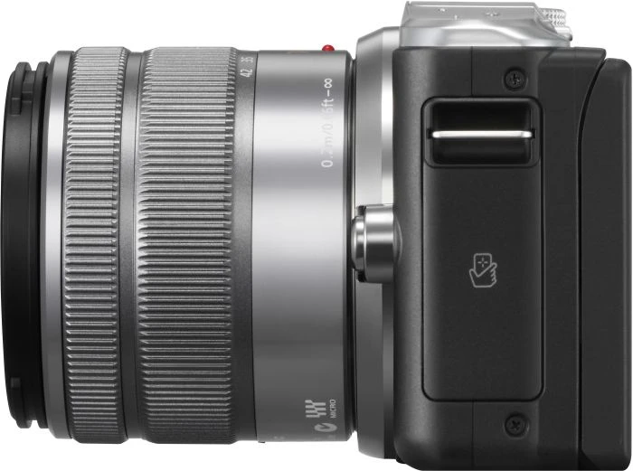 Panasonic Lumix DMC-GF6 schwarz mit Objektiv Lumix G Vario 14-42mm 3.5-5.6 II ASPH OIS