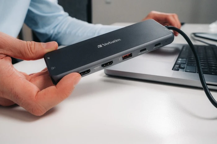 Verbatim USB-C Pro Multiport Hub CMH-13, USB-C 3.1 [Stecker]