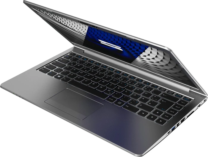 Schenker Slim 14-M18ctm, Core i5-8250U, 8GB RAM, 256GB SSD, DE