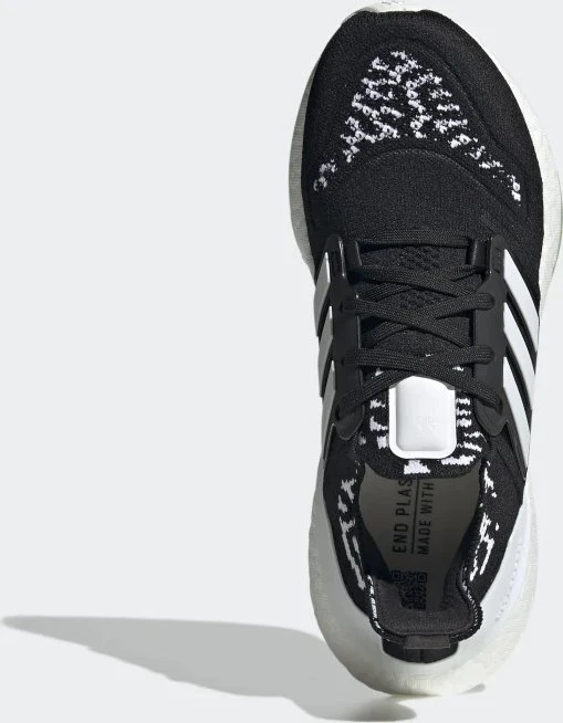 adidas Ultraboost 22 core black/cloud white/almost lime (Damen)
