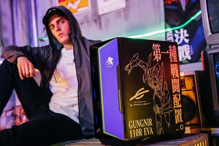 MSI MPG Gungnir 110R EVA e-PROJECT, Glasfenster