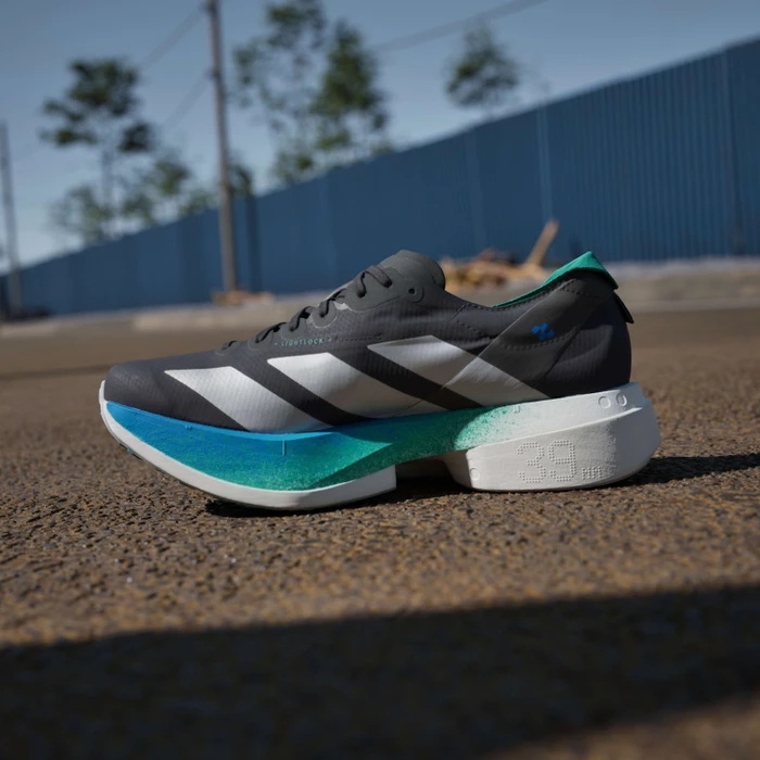 adidas Adizero Adios Pro 4 core black/matte silver/glory green (Herren)