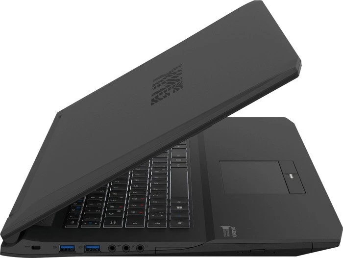 Schenker XMG A726-bgr, Core i7-6700HQ, 32GB RAM, 250GB SSD, 2TB HDD, GeForce GTX 965M, DE