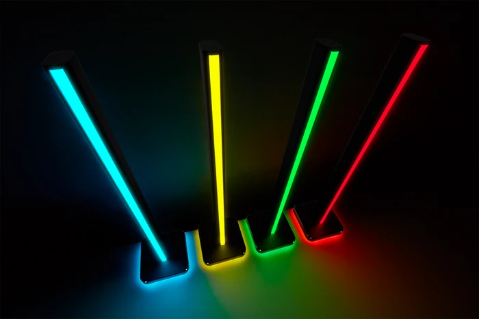 Corsair iCUE LT100 Smart Lighting Towers Starter Kit, RGB-Beleuchtungsset, 2er-Pack, schwarz