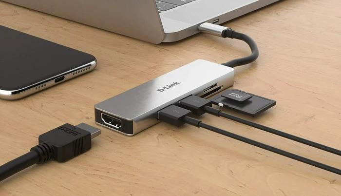 D-Link 5-in-1 USB-C Hub with HDMI/Card Reader