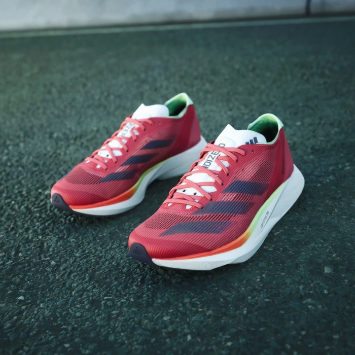 adidas Adizero Takumi Sen 10 preloved scarlet/aurora metallic/bright red (Damen)