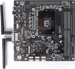 Zotac H67-ITX Wi-Fi (Intel 1155)
