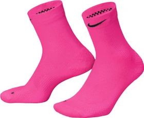 Nike Lightweight Micro Crew Laufsocken hyper pink/black