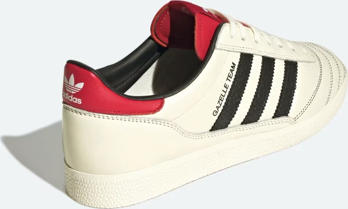 adidas Gazelle Team off white/core black/better scarlet (Herren)