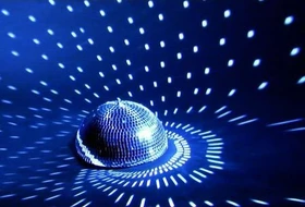Showtec Half-mirrorball 30cm