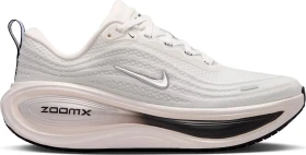 Nike Vomero Plus summit white/sail/anthracite/metallic silver (Damen)