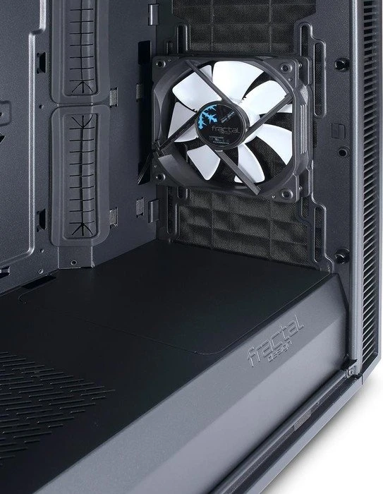 Fractal Design Define C, schallgedämmt