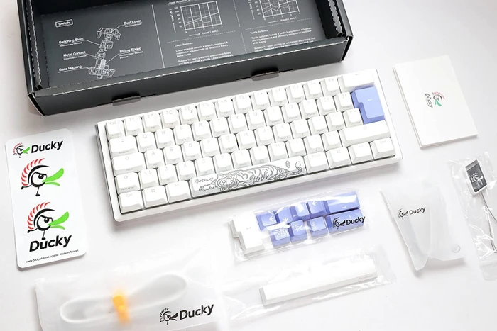 Ducky One 3 Mini PBT, LEDs RGB, Pure White, MX RGB BROWN, USB, UK